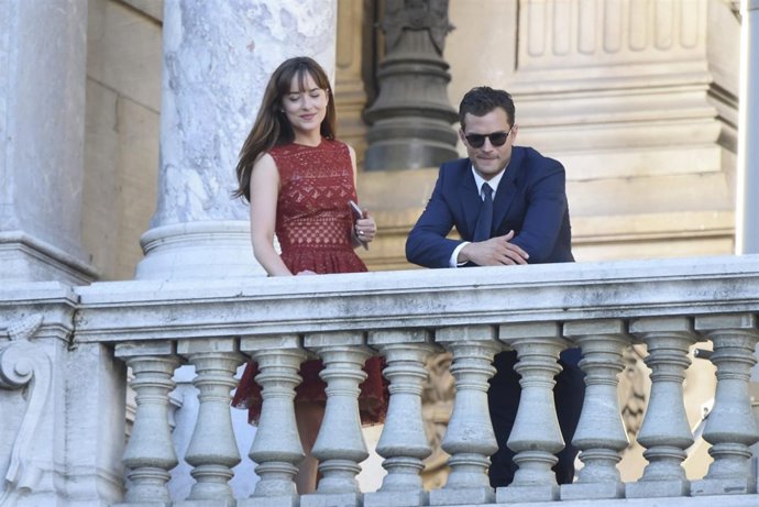 DAKOTA JOHNSON Y JAMIE DORNAN