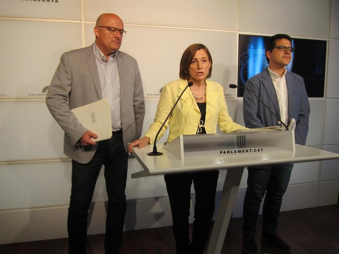 El vpte.Ll.Corominas, la pta.C.Forcadell y el vpte.J.M.Espejo Saavedra