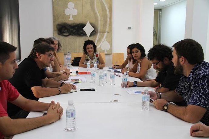 Mesa de los Refugiados de la Diputacion Huelva.