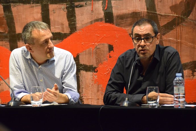 Fernando Rivarés y Victor López, en rueda de prensa.