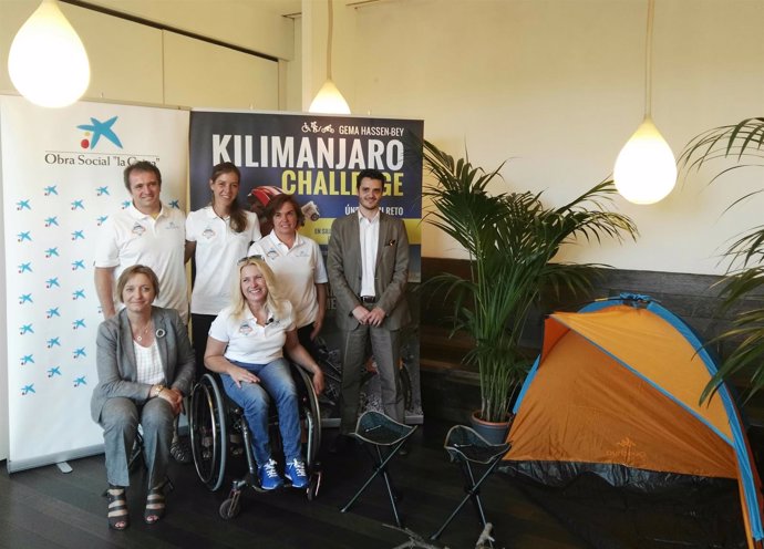 Presentación del reto de Gema Hassen-Bey de subir el Kilimanjaro