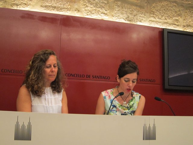 La gerente de Turismo, Flavia Ramil, y la concejala de Turismo, Marta Lois