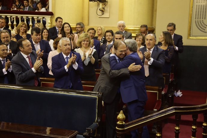 Pío García Escudero es elegido presidente del Senado