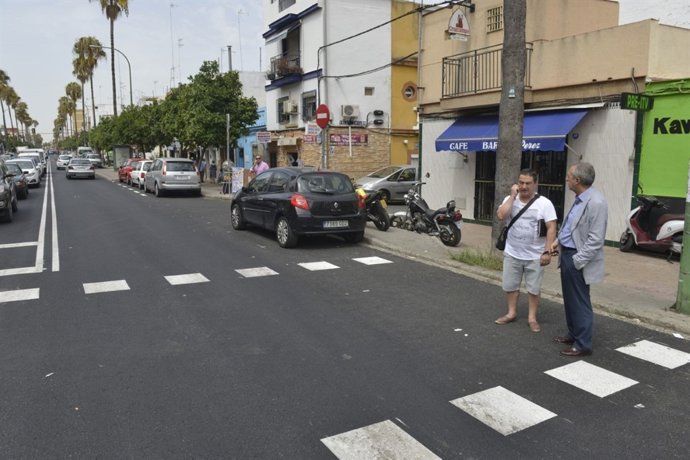 Flores visita unas obras en Cerro Amate