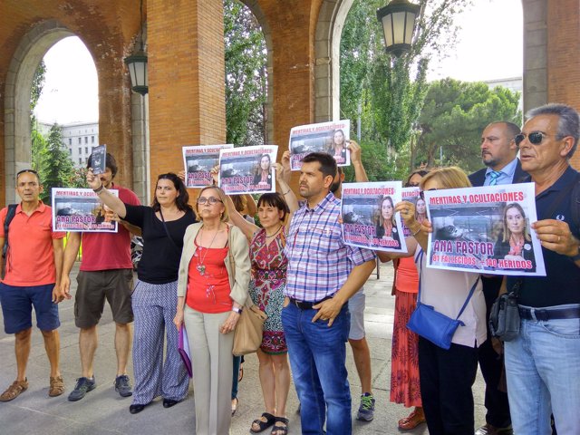 Victimas del Alvia en una reunión en Madrid con Fomento