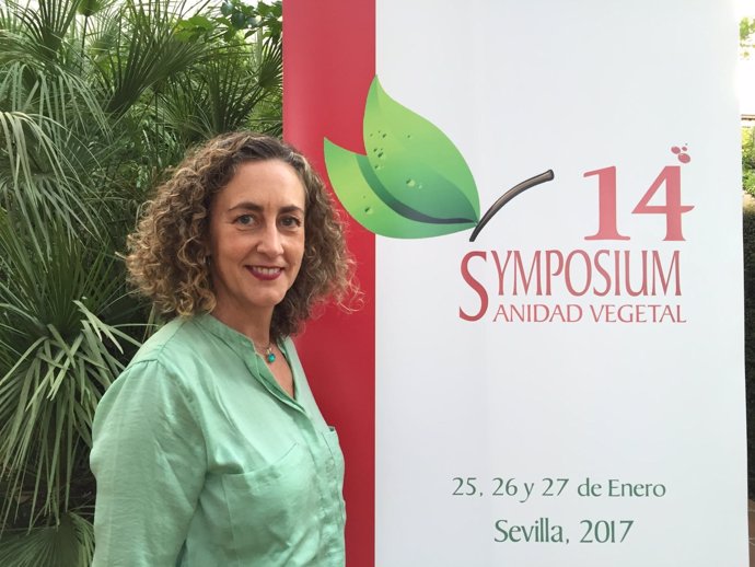 Nueva presidenta de la edición de Symposium Nacional de Sanidad Vegetal