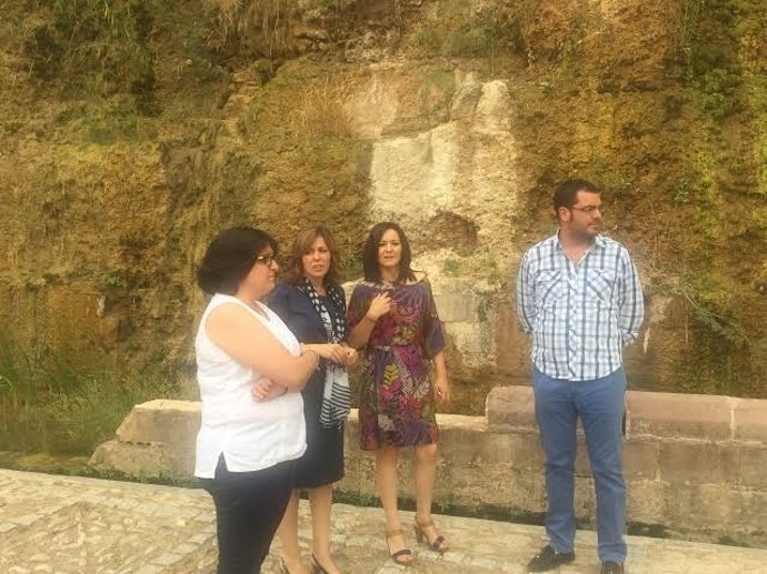 Crespín (dcha.) y Romero (centro) durante el encuentro mantenido