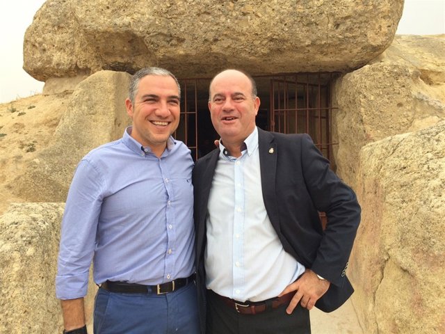 Elías Bendodo y Manuel Barón, en Los Dólmenes