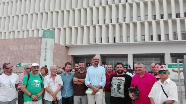 Eduardo Zorrilla en un acto de conciliación en los juzgados