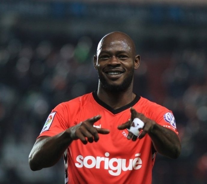 El camerunés Achille Emaná con el Nàstic de Tarragona