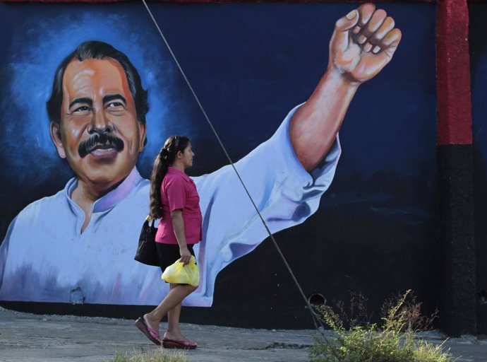 Mural En Apoyo A Daniel Ortega Y El FSLN