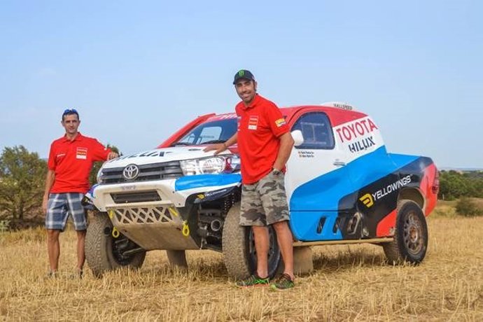 Joan Nani Roma con su nuevo Toyota