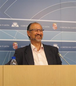 El portavoz de Ciudadanos en las Cortes, Luis Fuentes