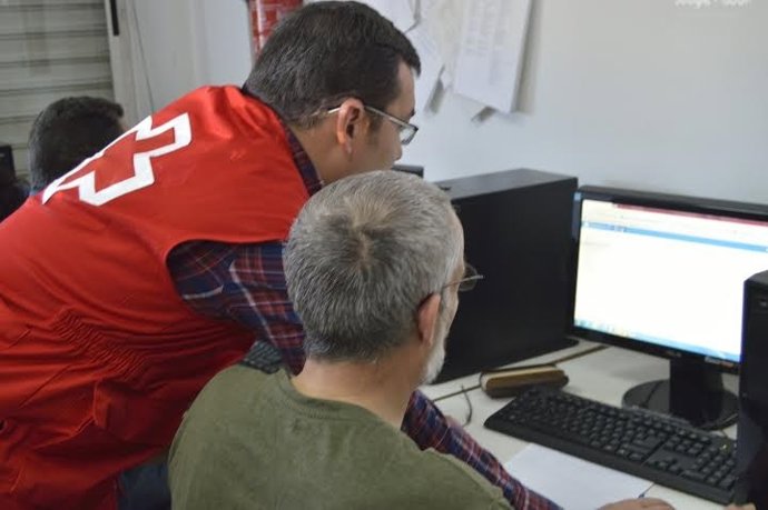 Cruz Roja ayuda a mayores de 45 años en su búsqueda de trabajo