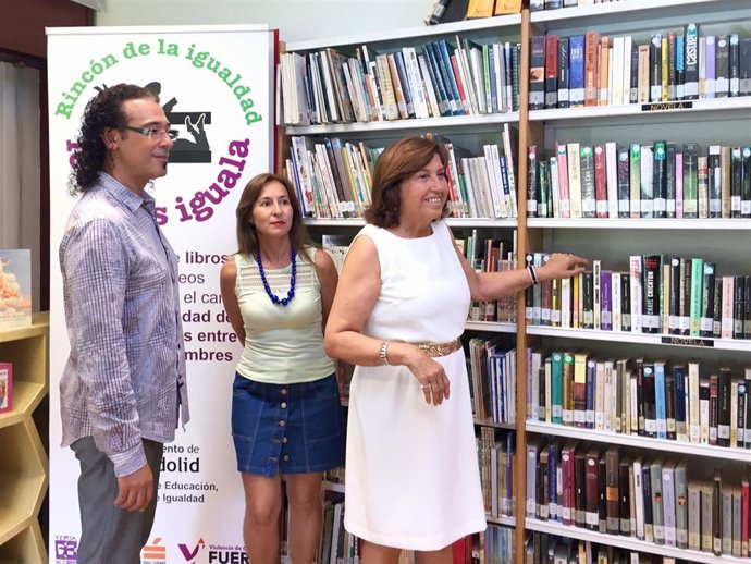 Soto antes de presentar la programación