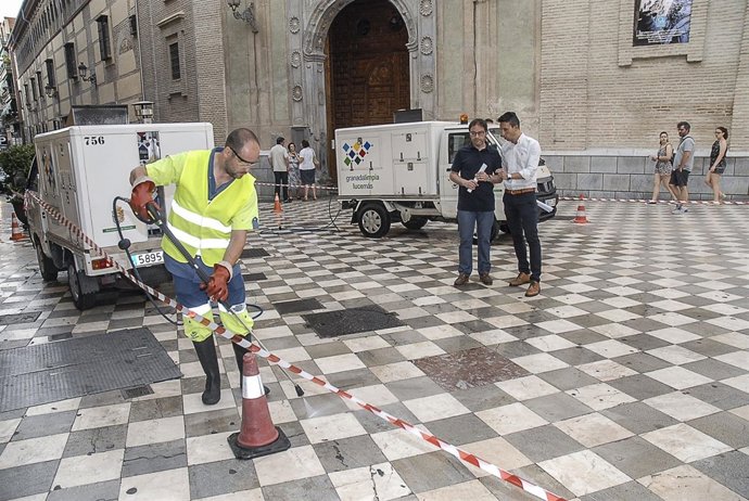 Limpieza de chicles en Granada