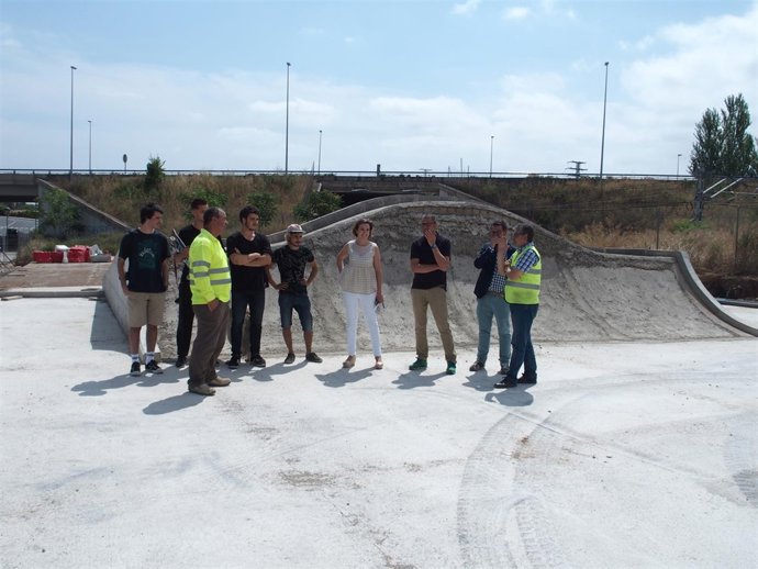Visita de la alcaldesa al skatepark