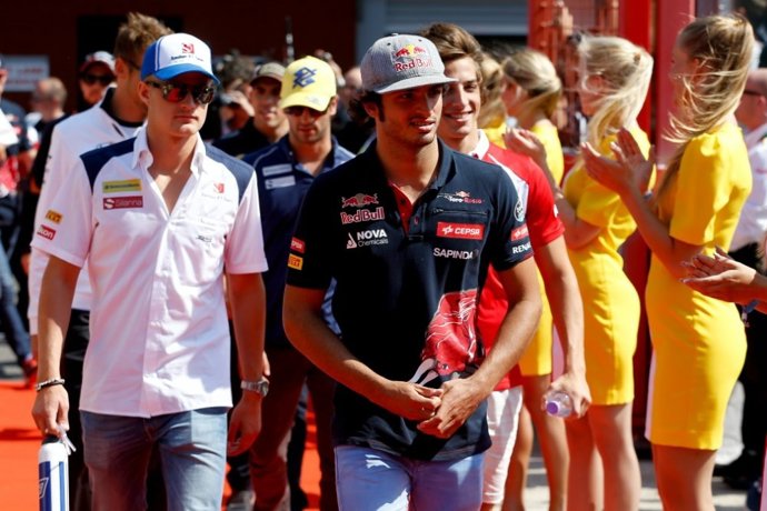 Carlos Sainz Escuderia Toro Rosso 