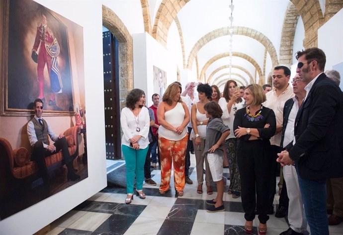 Inauguración de la exposición 'Soy de Cádiz' en la Diputación gaditana