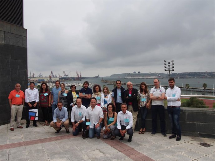 Empresarios De La Rioja Visitan El Puerto De Bilbao