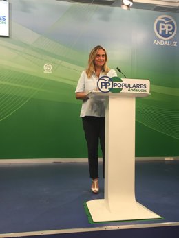 LA portavoz de Educación del PP-A, Marifrán Carazo, en rueda de prensa