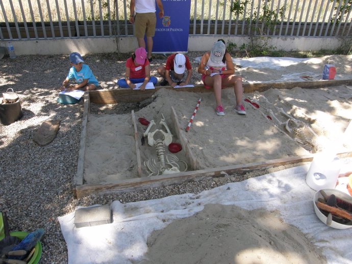 Los niños en la Villa de La Olmeda         