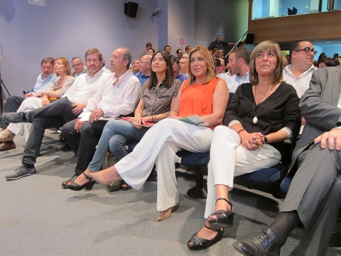 La alcaldesa N.Parlon, la pta.S.Díaz, y la alcaldesa N.Marín (PSC).