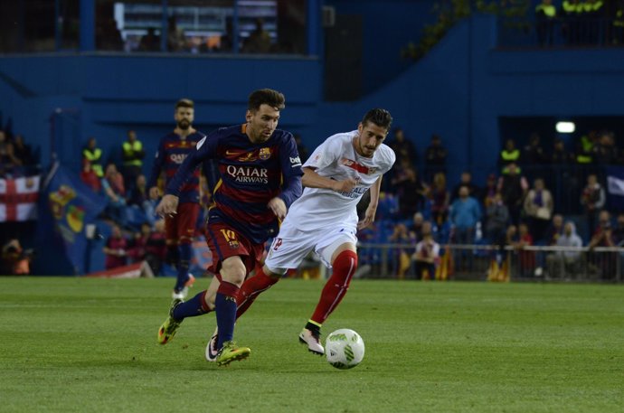 Messi y Escudero en la final de la Copa del Rey 2016