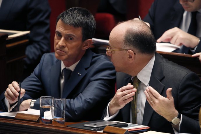 Manuel Valls y Bernard Cazeneuve