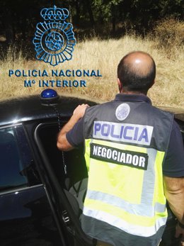 Policía