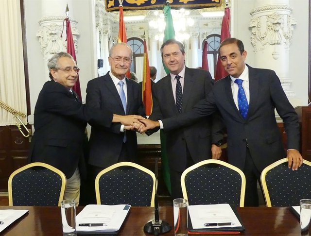 Alcaldes de Málaga y Sevilla y rectores de la UMA y la US