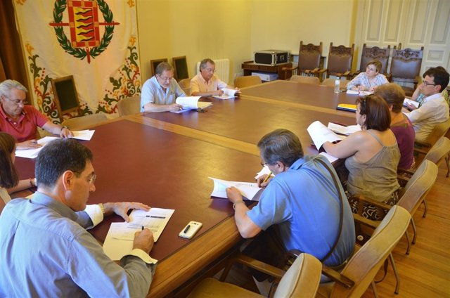 Saravia durante la reunión     