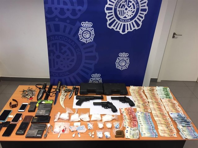 Objetos incautados en la Operación Corona