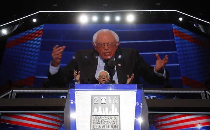 Bernie Sanders durante su discurso en la Convención Demócrata