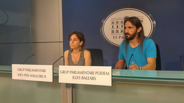 Margalida Xapellà (Més) y Baltasar Picornell (Podem)