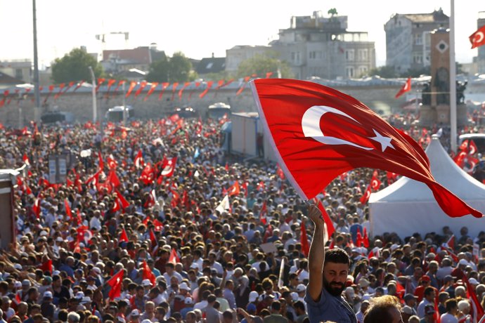 Manifestación na plaza Taksim d'Estambul
