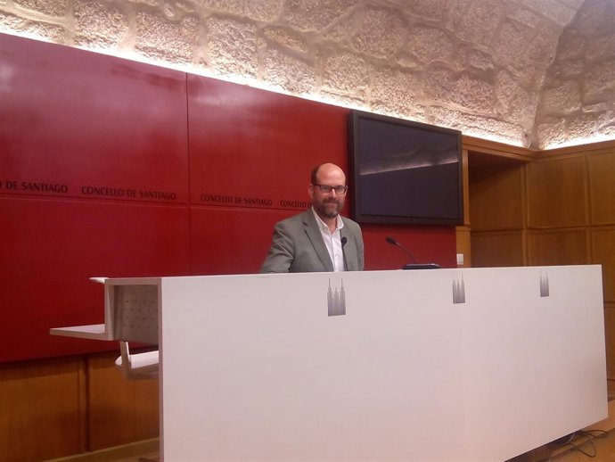 El alcalde de Santiago, Martiño Noriega, durante una rueda de prensa