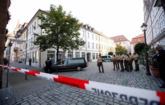 Despliegue policial en el lugar de una explosión en Ansbach