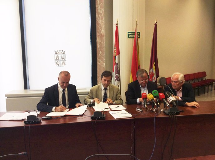 La red de Ciudades AVE y Castilla y León firman acuerdo de colaboración