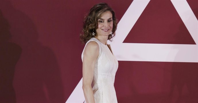 LA REINA LETIZIA EN LA ENTREGA DE LOS PREMIOS FEDEPE