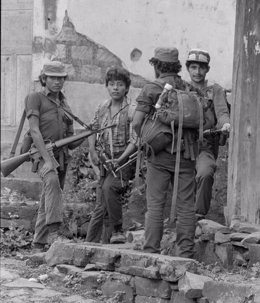 Combatientes del ERP del norte de morazan en Perquin, Julio 1990