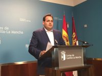 PP alerta de que a este ritmo C-LM superará el 1% del PIB de déficit