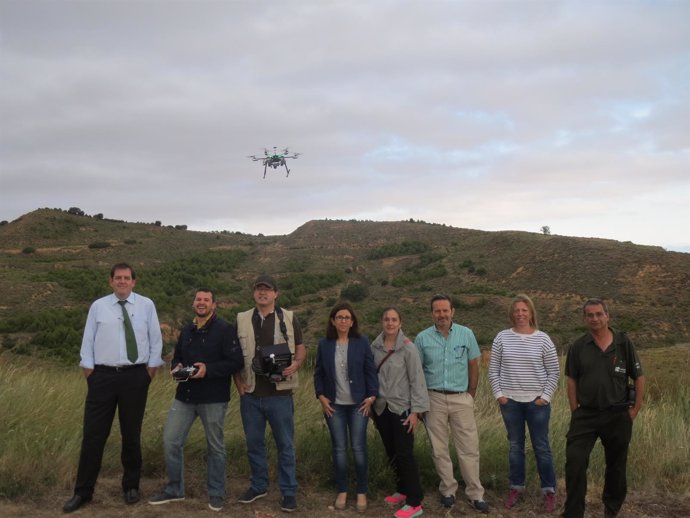 Fotografía Uso Drones Controles De Campo