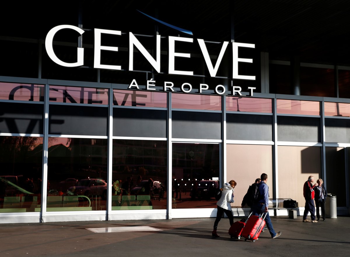 Reforzada la seguridad en el aeropuerto de Ginebra (Suiza) tras recibir información de Francia Reforzada la seguridad en el aeropuerto de Ginebra (Suiza) tras recibir información de Francia