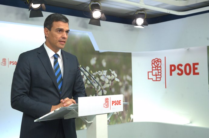 Pedro Sánchez comparece en Ferraz tras hablar con Rajoy sobre Cataluña