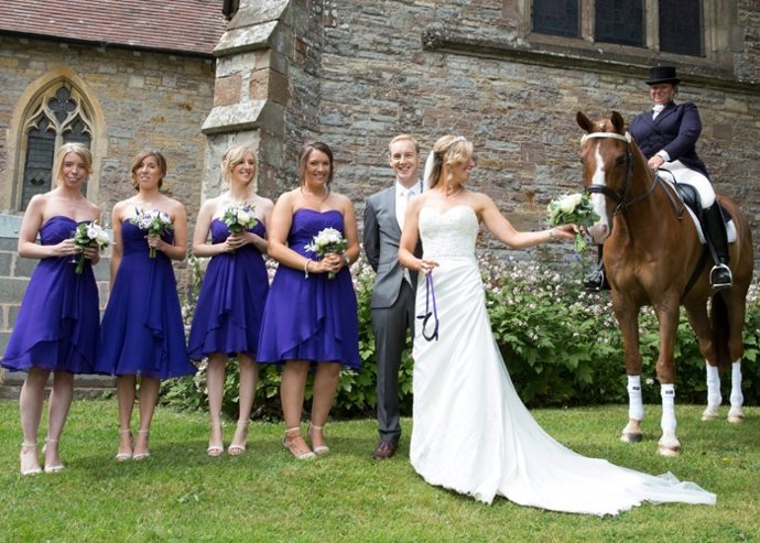 Los nuevas claves para lucir el vestido de invitada perfecto
