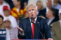 Trump alienta a Rusia a que piratee los emails de Clinton