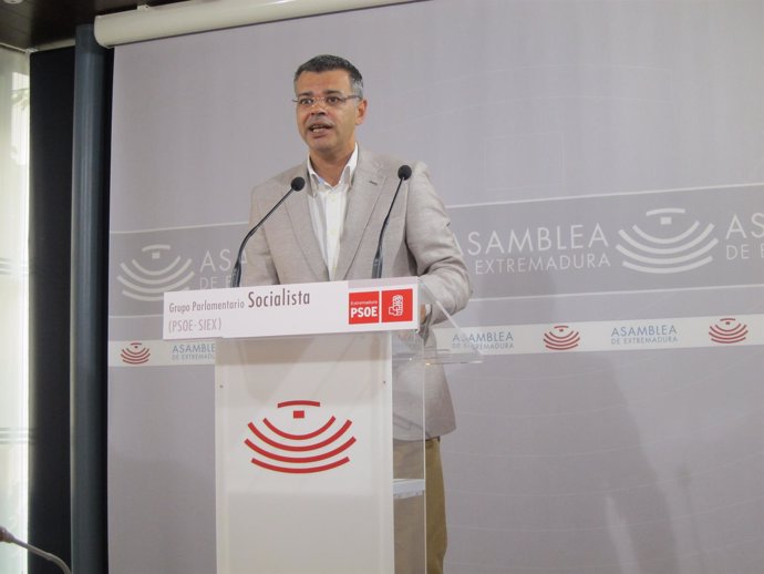 Juan Antonio González en rueda de prensa