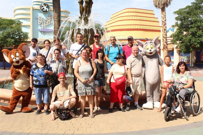 Presentación de Guía para visitantes con discapacidad/ Parque Warner