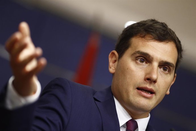 Rueda de prensa de Albert Rivera tras su reunión con el Rey